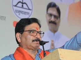 EVM शी जोडलेला होता वायकरांच्या निकटवर्तीयाचा फोन? त्या मोबाइलमुळे खळबळ, दोघांना नोटीस EVM शी जोडलेला होता वायकरांच्या निकटवर्तीयाचा फोन? त्या मोबाइलमुळे खळबळ, दोघांना नोटीस