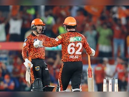 IPL 2024: इतिहास के सबसे तूफानी ओपनरों से बच पाएगा राजस्थान, इस रिकॉर्ड से पसीने-पसीने हो रहा राजस्थान IPL 2024: इतिहास के सबसे तूफानी ओपनरों से बच पाएगा राजस्थान, इस रिकॉर्ड से पसीने-पसीने हो रहा राजस्थान