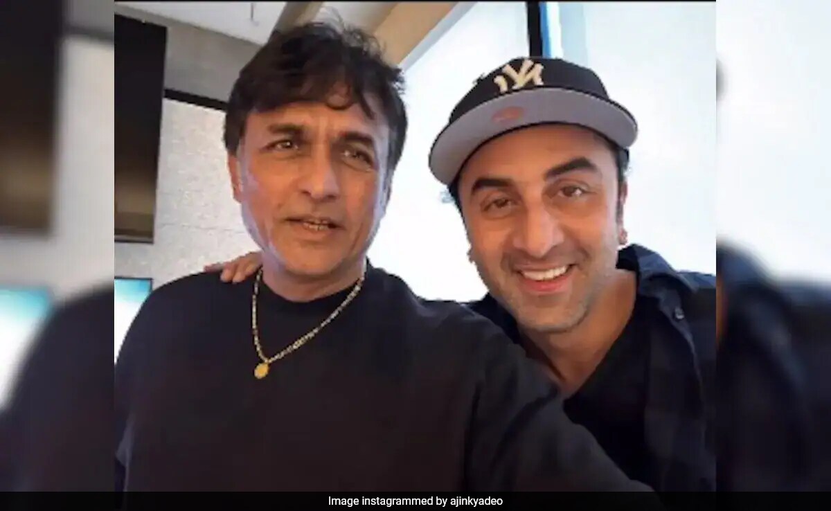 Ajinkya Deo Deletes Viral Pic With <i>Ramayana</i> Co-Star Ranbir Kapoor