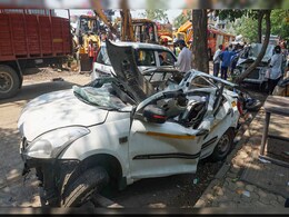 कार के उड़ गए परखच्चे, चली गयी 14 जान  PHOTOS में देखिए Mumbai Billboard हादसे की भयावहता कार के उड़ गए परखच्चे, चली गयी 14 जान  PHOTOS में देखिए Mumbai Billboard हादसे की भयावहता