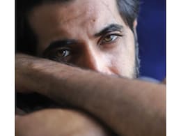 अमेरिका में नस्लवाद झेलने के बाद सपने पूरे करने भारत आया ये एक्टर, कहा- मैं अमेरिका में... अमेरिका में नस्लवाद झेलने के बाद सपने पूरे करने भारत आया ये एक्टर, कहा- मैं अमेरिका में...