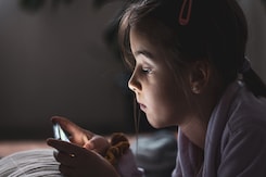 मोबाइल, मां और मर्डर मिस्ट्री समझिए क्या है पूरा मामला मोबाइल, मां और मर्डर मिस्ट्री समझिए क्या है पूरा मामला