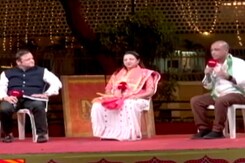 Voters Rake Up Congress' "Washing Machine" Charge Voters Rake Up Congress' "Washing Machine" Charge