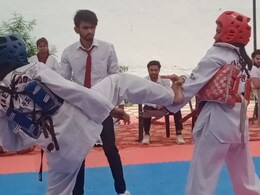 सीकर में जिला स्तरीय ताइक्वांडो चैंपियनशिप 2024 का हुआ आयोजन, 100 से अधिक खिलाड़ियों ने लिया भाग सीकर में जिला स्तरीय ताइक्वांडो चैंपियनशिप 2024 का हुआ आयोजन, 100 से अधिक खिलाड़ियों ने लिया भाग