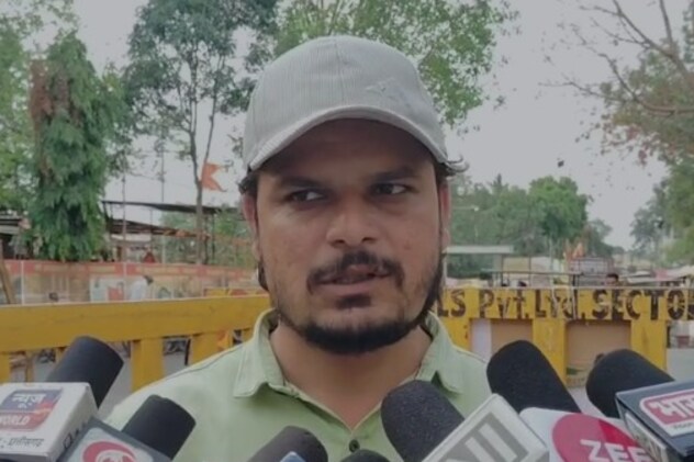 मुस्लिम पक्षकार अब्दुल समद ने मीडिया से बात की. कहा-स्मारक के अंदर-बाहर क्लिनिंग ब्रसिंग हुई. मुस्लिम पक्षकार अब्दुल समद ने मीडिया से बात की. कहा-स्मारक के अंदर-बाहर क्लिनिंग ब्रसिंग हुई.