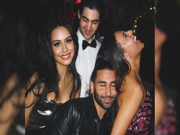 Viral: Orry Parties With Kajol's Daughter Nysa And Akshay Kumar's Son Aarav Viral: Orry Parties With Kajol's Daughter Nysa And Akshay Kumar's Son Aarav