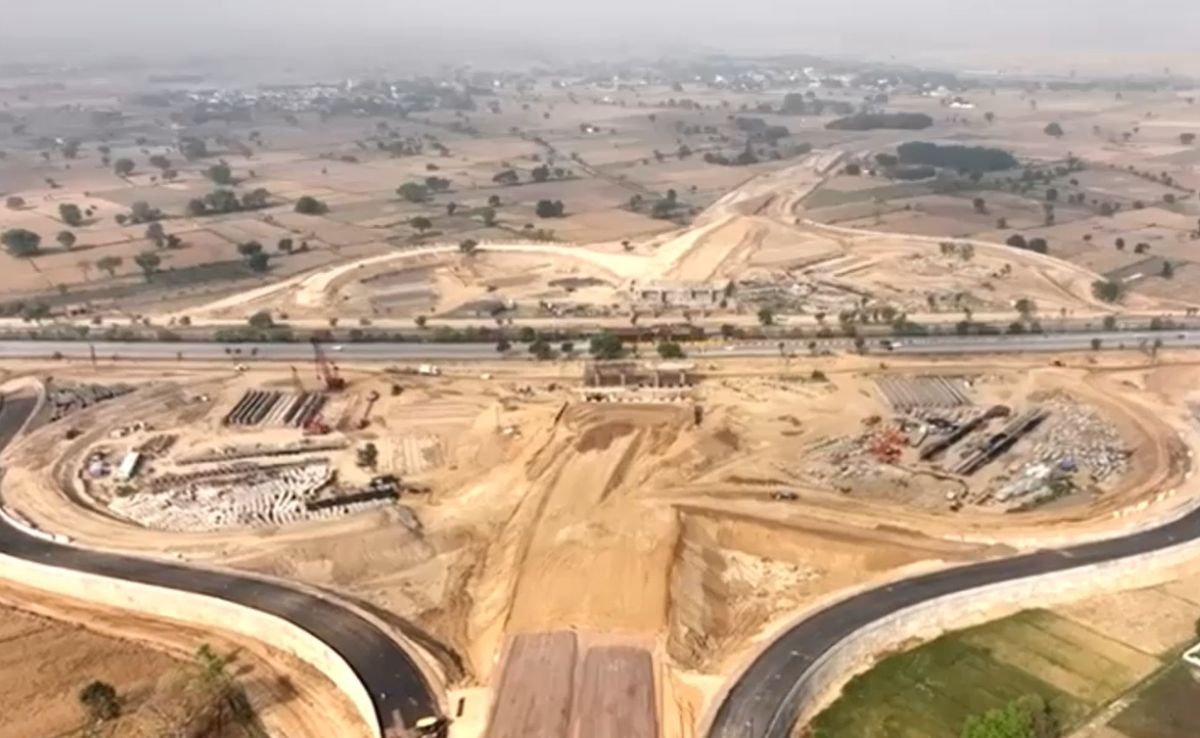 Expressway, Rapid Rail, Pod Taxi To Connect Noida Airport. Details Here