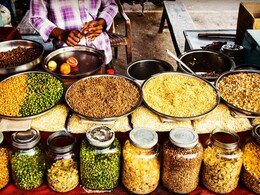 OMG-Worthy Street Food Places You Have To Try In Kolkata