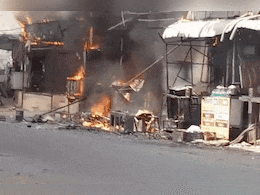 Rajasthan News: अजमेर रेलवे स्टेशन के पास रेस्टोरेंट में लगी आग, गैस सिलेंडर में बिस्फोट