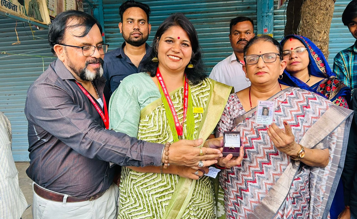 Bhopal Voters Win Diamond Rings In Bid To Boost Turnout. Except, No Diamonds