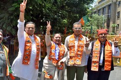 The Big Sena vs Sena Face-Off In South Mumbai The Big Sena vs Sena Face-Off In South Mumbai
