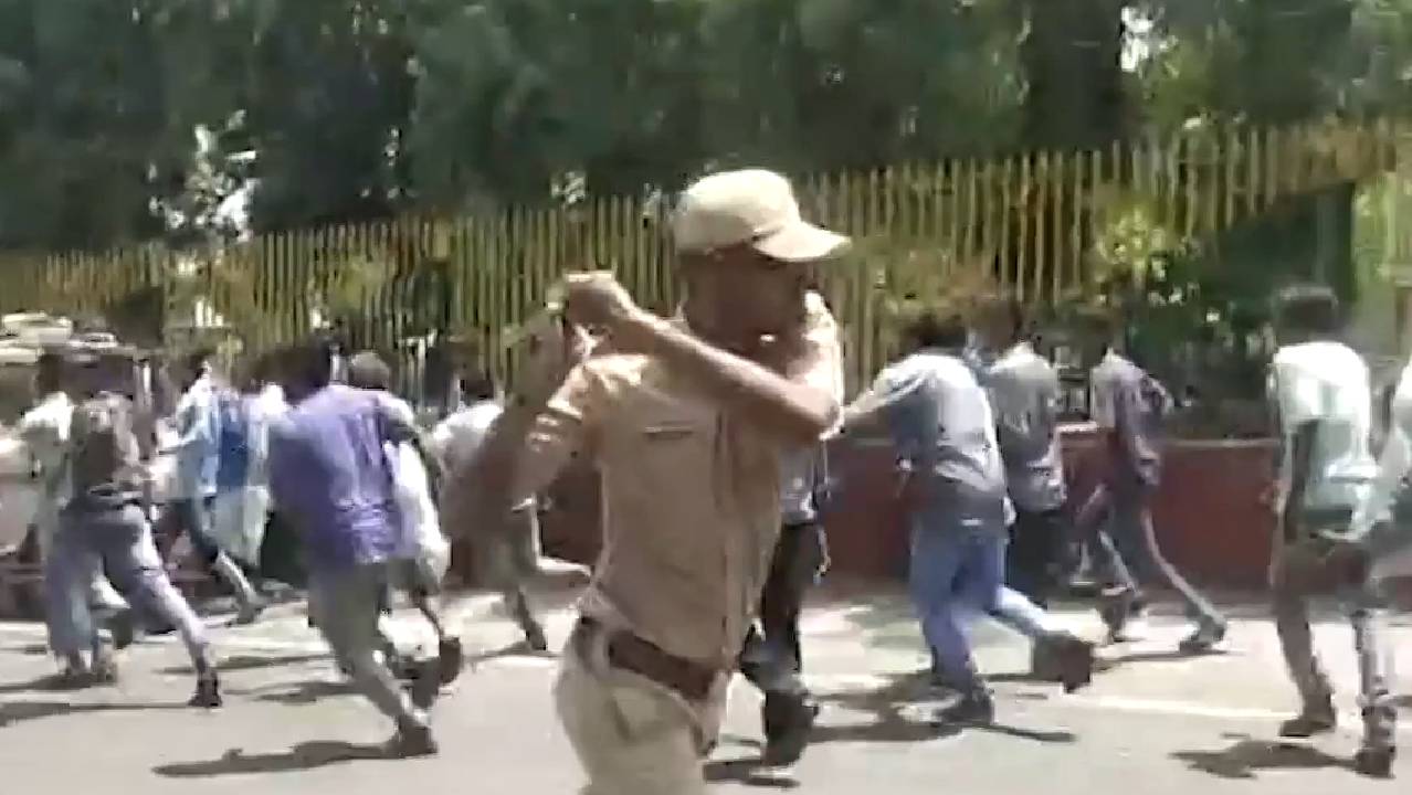 राजस्थान के भीलवाड़ा में लाठीचार्ज के बाद किसानों ने प्रशासन को दे दी ये चेतावनी!