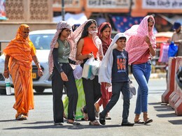 Delhi Temperature: दिल्ली-नोएडावालों को और तपाएगा जून, जानिए क्या है मौसम विभाग की भविष्यवाणी Delhi Temperature: दिल्ली-नोएडावालों को और तपाएगा जून, जानिए क्या है मौसम विभाग की भविष्यवाणी