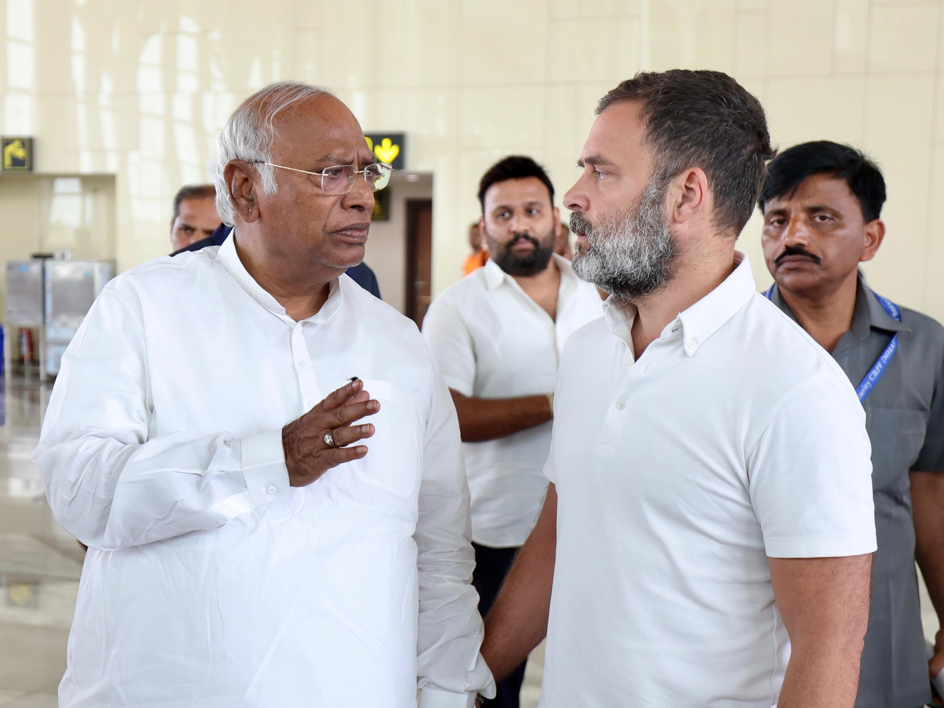 Mallikarjun Kharge, Rahul Gandhi Meet To Discuss Amethi, Raebareli Mallikarjun Kharge, Rahul Gandhi Meet To Discuss Amethi, Raebareli