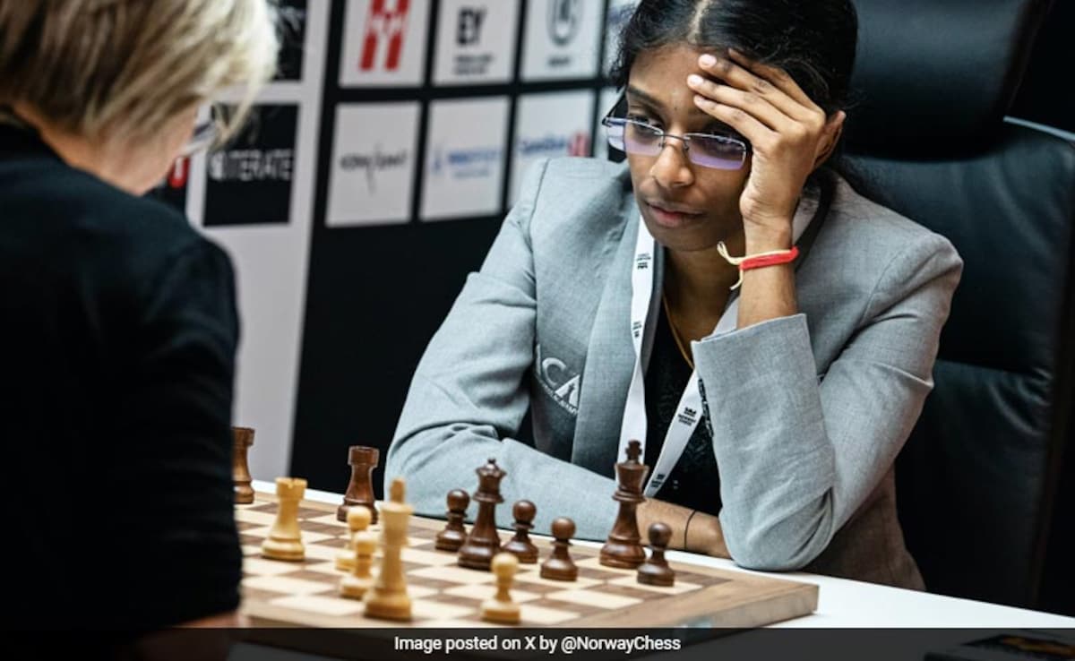 FIDE Grand Swiss 2025: Defending Champion R Vaishali In Sole Lead