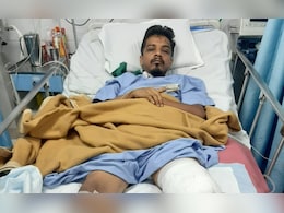 फटका गँगमुळे गमावले पाय, ठाण्याजवळ लोकलमधून पडला तरुण फटका गँगमुळे गमावले पाय, ठाण्याजवळ लोकलमधून पडला तरुण