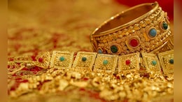 Akshaya Tritiya 2024: अक्षय तृतीया पर सोना खरीदारी के बन रहे 4 शुभ मुहूर्त, मिलेगा विशेष लाभ