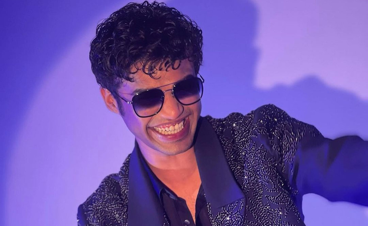 किसी और के फोटोशूट में घुस गए बाबिल खान, जब हुआ गलती का अहसास तो हुए शर्म से पानी पानी