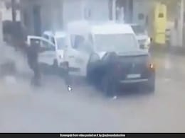 Video: 2 Minutes Of "Extreme Violence" In French Prison Van Escape Video: 2 Minutes Of "Extreme Violence" In French Prison Van Escape