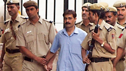 लाल किला आतंकी हमला मामले में फांसी की सजा पाए मोहम्मद आरिफ ने लगाई गुहार, कोर्ट ने दिल्ली पुलिस से मांगा जवाब