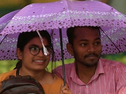 दिल्ली का मौसम हुआ सुहावना, रिम-झिम बारिश में राजधानी की ये जगहें जा सकते हैं लव पार्टनर के साथ दिल्ली का मौसम हुआ सुहावना, रिम-झिम बारिश में राजधानी की ये जगहें जा सकते हैं लव पार्टनर के साथ