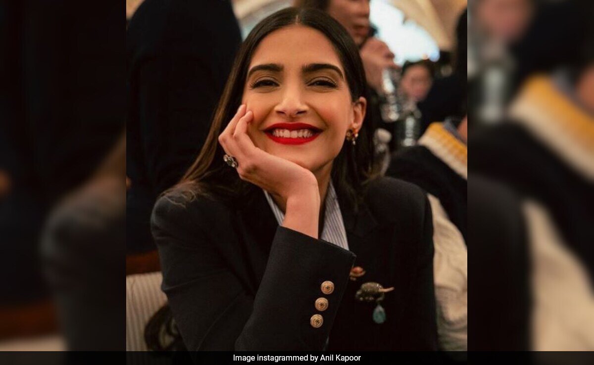 To Birthday Girl Sonam Kapoor, Love From Parents Anil And Sunita Kapoor