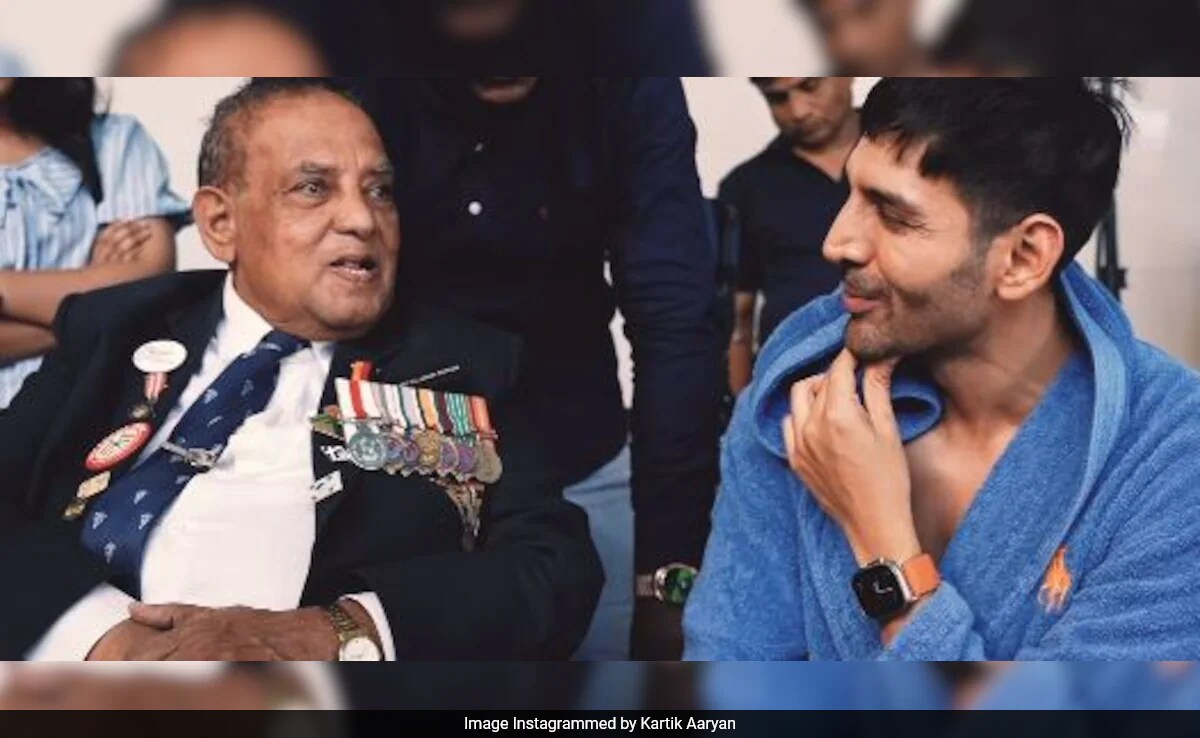Kartik Aaryan's Heartfelt Message To Real Champion Murlikant Petkar: "My Life Has Changed Ever Since You Have Entered It"