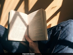 Reading, Writing And Learning New Languages May Delay Alzheimer's