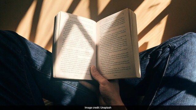 Reading, Writing And Learning New Languages May Delay Alzheimer's By Up To 5 Years