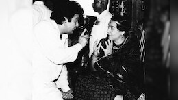 Farida Jalal On Playing Rishi Kapoor's Mom In <i>Henna</i>: "Was Older Than Him By Two Or Five Years"