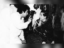 Farida Jalal On Playing Rishi Kapoor's Mom In <i>Henna</i>: "Was Older Than Him By Two Or Five Years"