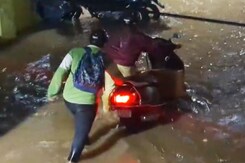 Waterlogging In Bengaluru After Overnight Rain Waterlogging In Bengaluru After Overnight Rain