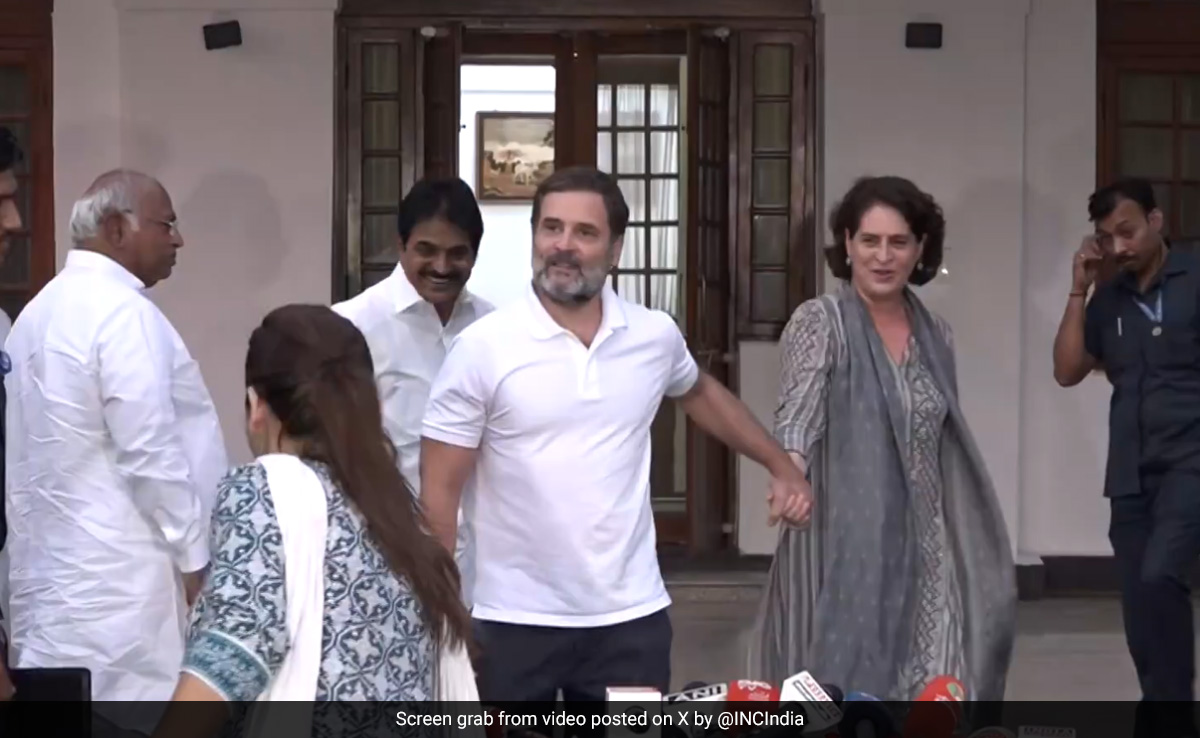 Priyanka Gandhi To Contest from Wayanad, Rahul Gandhi Keeps Raebareli Seat