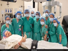 Fully Conscious Patient Witnesses Own Kidney Surgery, Calls The Experience "Pretty Cool" Fully Conscious Patient Witnesses Own Kidney Surgery, Calls The Experience "Pretty Cool"