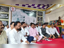 डोंबिवलीतील पेंढारकर कॉलेज विनाअनुदानित करण्याचा घाट, संचालकांच्या फतव्यामुळे नाराजी