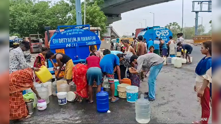 One-Third Of Delhi Low-income Families Spend 15% Of Income On Drinking Water