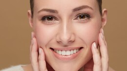 Summer में Oily Skin बन सकती है परेशानी, इन Tips को फॉलो करना है जरूरी