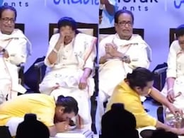 सोनू निगम ने सम्मान करते हुए धोए आशा भोसले के पैर, लोग बोले यही सब देखकर भारतीय होने पर गर्व होता है