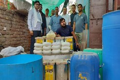 भरतपुर: पनीर खाने वाले सावधान! 200 किलो सिंथेटिक पनीर जब्त भरतपुर: पनीर खाने वाले सावधान! 200 किलो सिंथेटिक पनीर जब्त