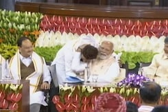 Watch: PM Modi, Chirag Paswan Share A Candid Moment At NDA Meeting Watch: PM Modi, Chirag Paswan Share A Candid Moment At NDA Meeting