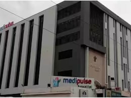 Cancer Medicine Scam: आरजीएचएस कैंसर दवा घोटाले में अब ED की एंट्री, मेडिपल्स हॉस्पिटल के डॉक्टर और मेडिकल स्टोर संचालक को नोटिस भेज मांगा जवाब Cancer Medicine Scam: आरजीएचएस कैंसर दवा घोटाले में अब ED की एंट्री, मेडिपल्स हॉस्पिटल के डॉक्टर और मेडिकल स्टोर संचालक को नोटिस भेज मांगा जवाब