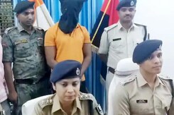 Muzaffarpur Jobs Scandal: मामले की FIR में हुए कई चौंकाने वाले खुलासे Muzaffarpur Jobs Scandal: मामले की FIR में हुए कई चौंकाने वाले खुलासे