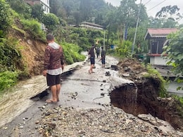 सिक्कीममध्ये 1200 पर्यटक अडकले, महाराष्ट्रातील अनेकांचा समावेश; मुख्यमंत्र्यांकडून महत्त्वाचे निर्देश