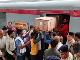 आतंकी हमले में मारे गए चार तीर्थयात्रियों के शव पहुँचे जयपुर, पाकिस्तान मुर्दाबाद के लगे नारे