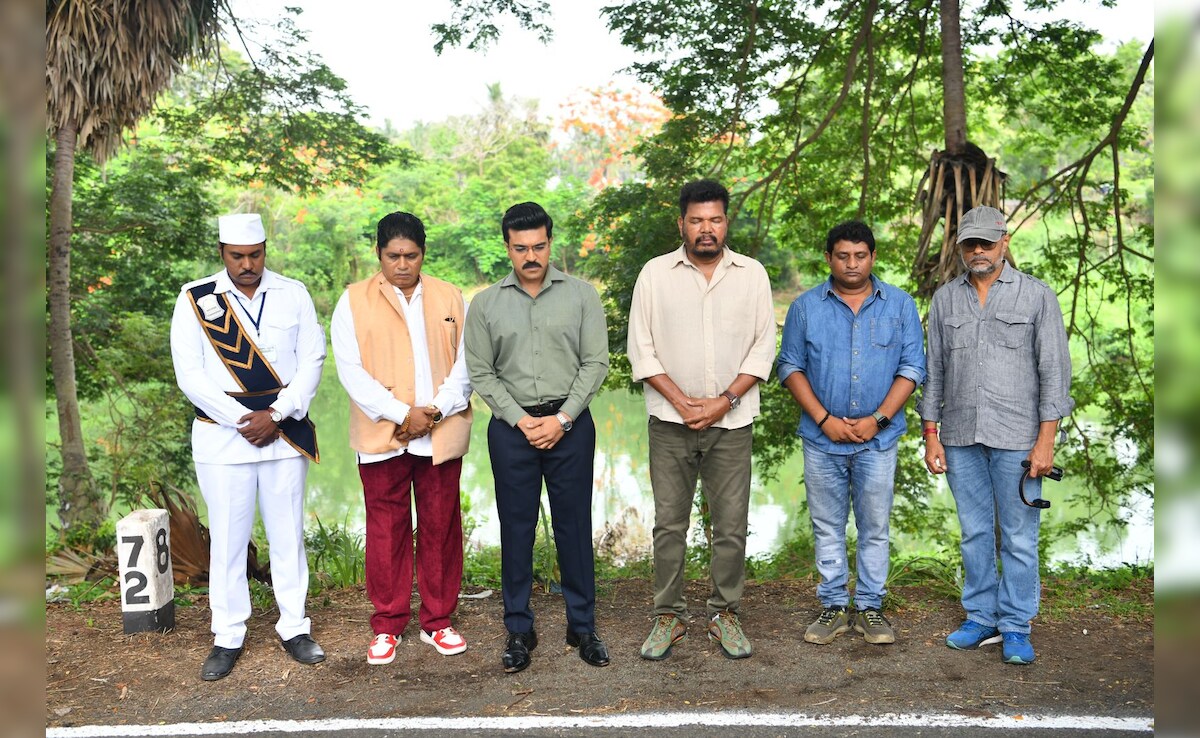 Ram Charan, Director S Shankar Pay Tribute To Ramoji Rao On <i>Game Changer</i> Sets