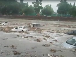 Cars, Buses Swept Away By Strong Currents In Haridwar After Heavy Rain Cars, Buses Swept Away By Strong Currents In Haridwar After Heavy Rain