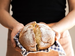 Sourdough With A Desi Twist: Here's How You Can Make It Your Own Sourdough With A Desi Twist: Here's How You Can Make It Your Own