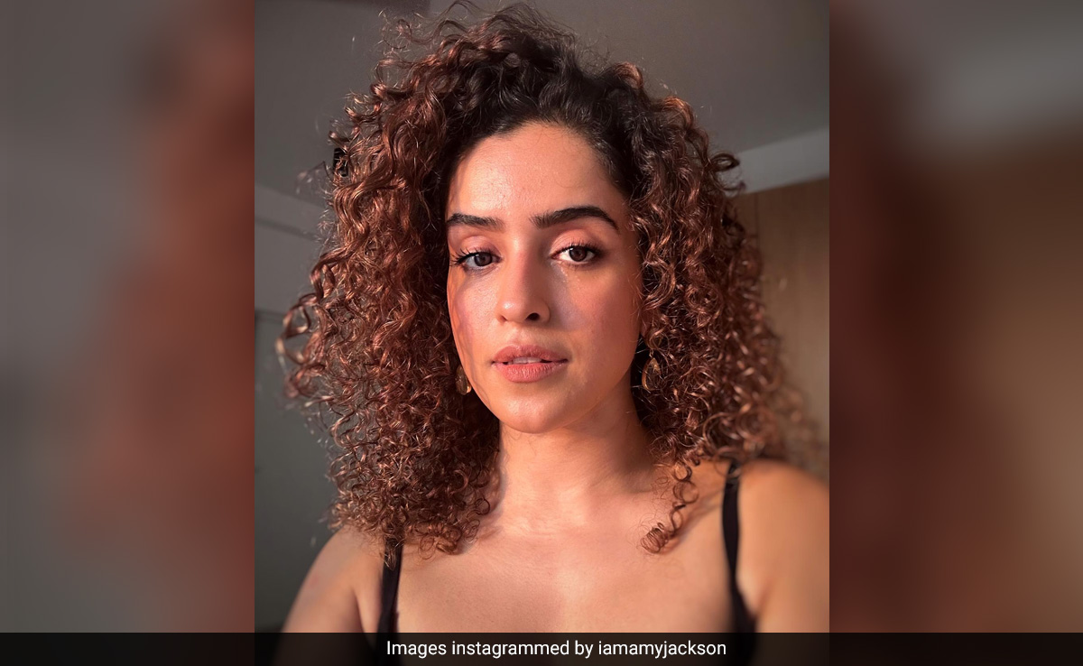 If You Hard Relate To Sanya Malhotra's Hilarious Curly Hair Problems, Here's 5 Summer Tips To Your Rescue