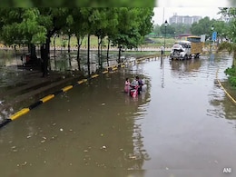 Delhi Rains: Over 300 Complaints Regarding Waterlogging Issues Received Delhi Rains: Over 300 Complaints Regarding Waterlogging Issues Received