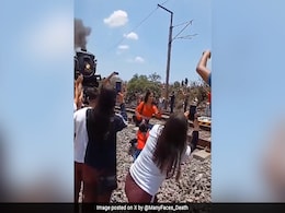 On Camera, Woman Struck Dead By Train In Mexico While Taking Selfie On Camera, Woman Struck Dead By Train In Mexico While Taking Selfie